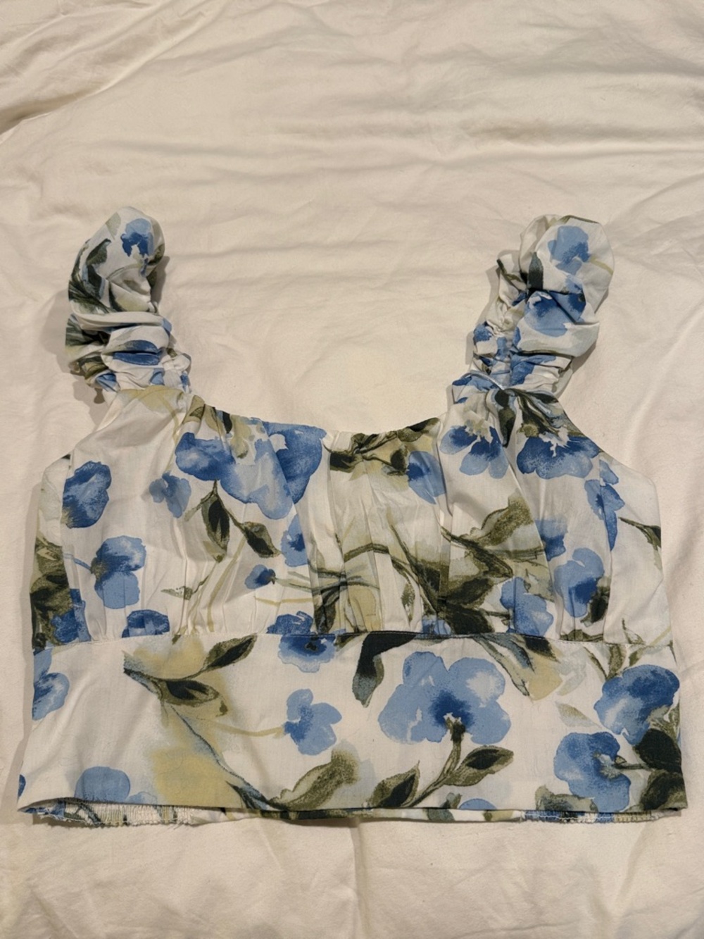 Never worn tags removed Abercrombie Women’s Floral Ruffle Strap Crop Top